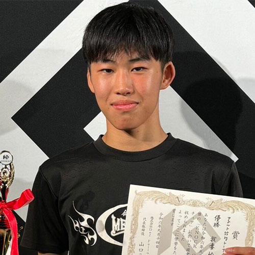 我妻 怜晟（MEIBUKAI 格闘技ジム）