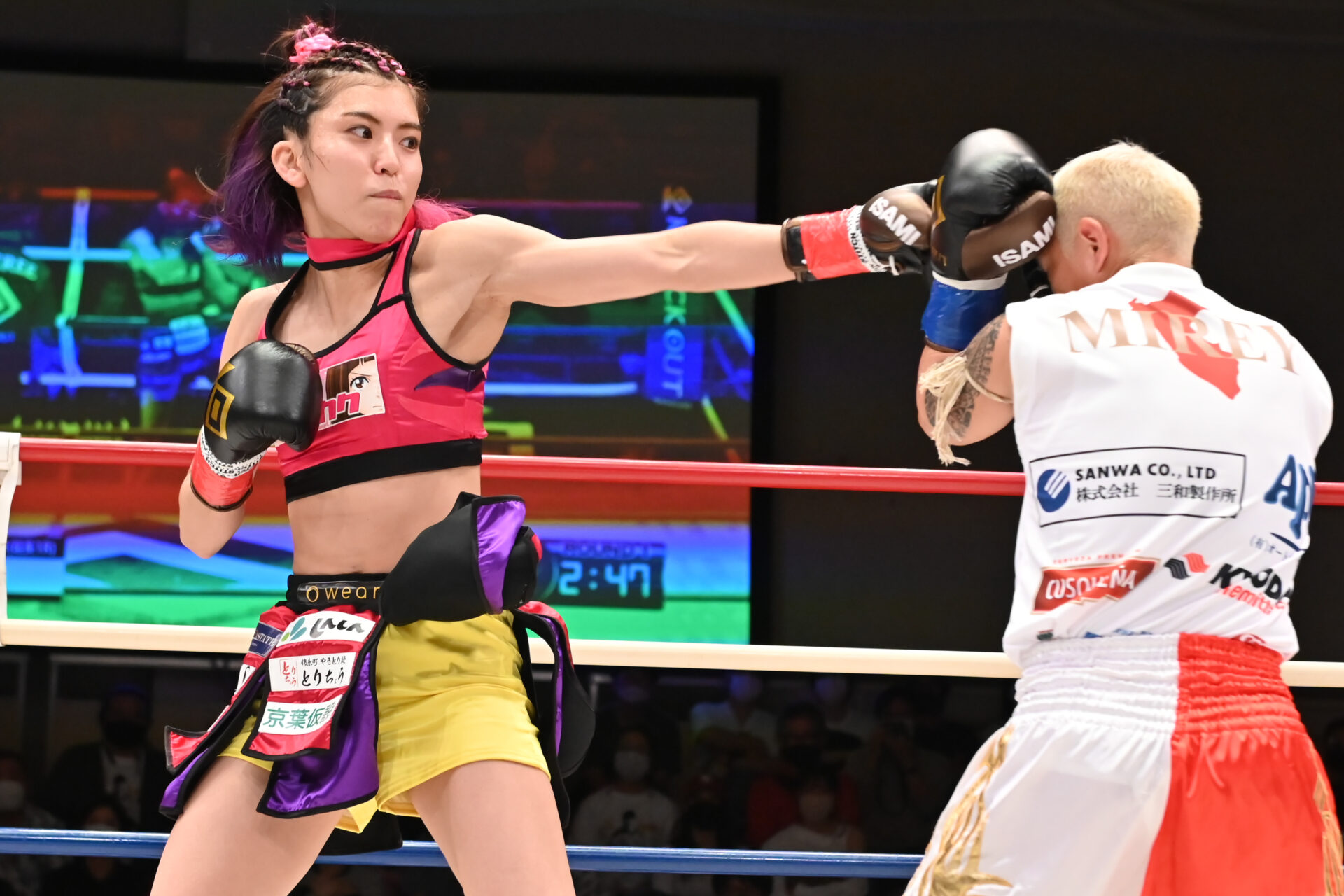 スポルティーバの公式サイト「web Sportiva」に、ぱんちゃん璃奈のロングインタビュー公開