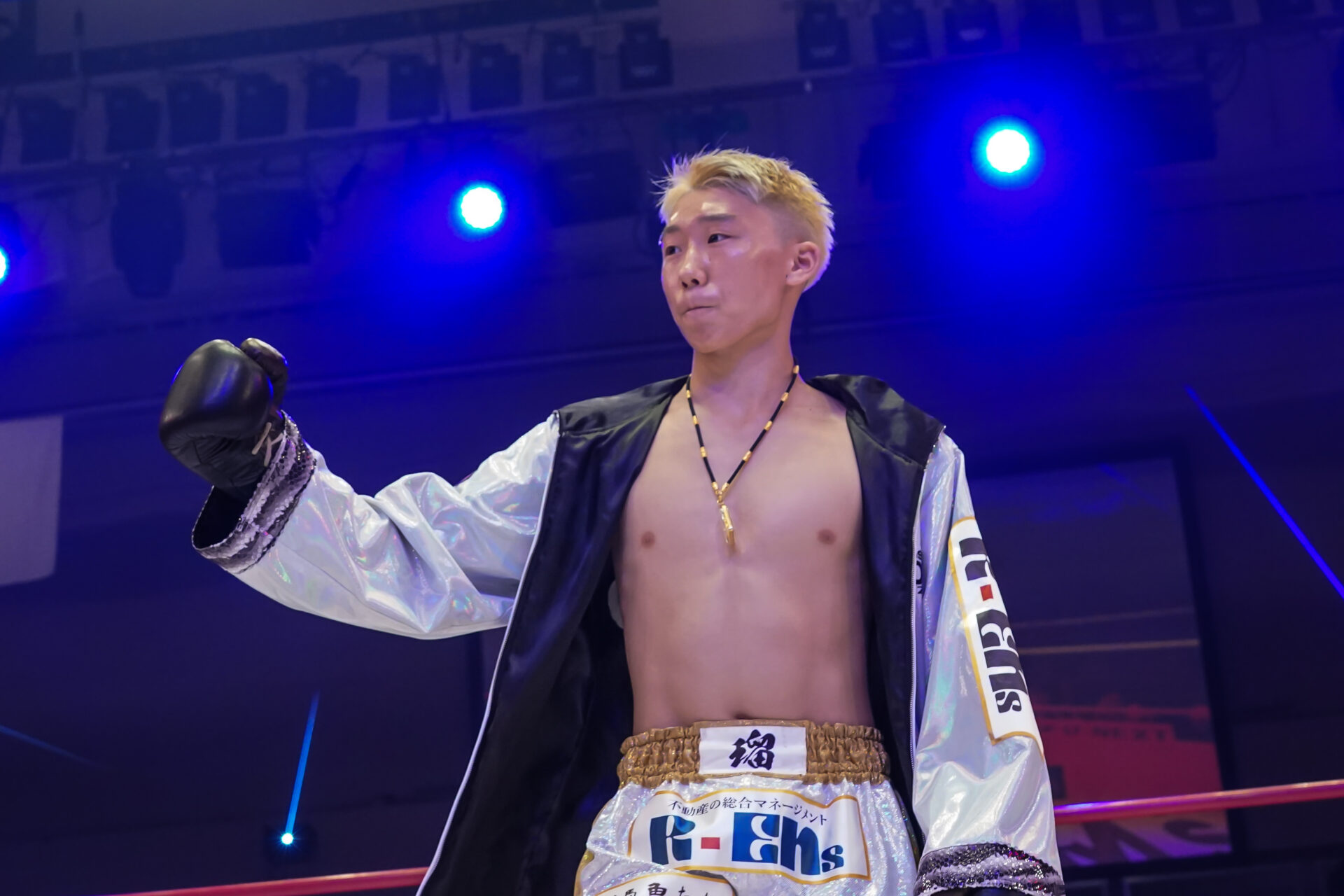 KNOCK OUT.58｜柿﨑瑠 インタビュー公開！