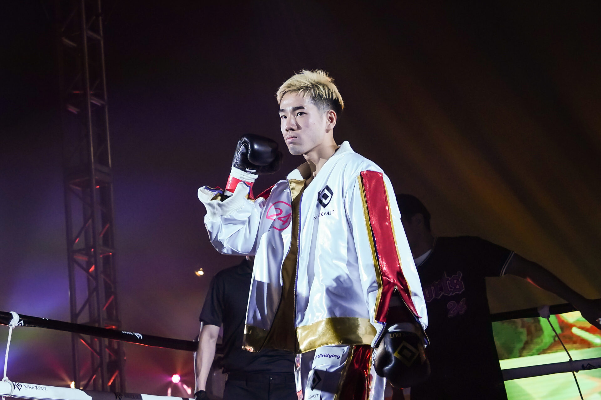 KNOCK OUT.57｜辰次郎 インタビュー公開！